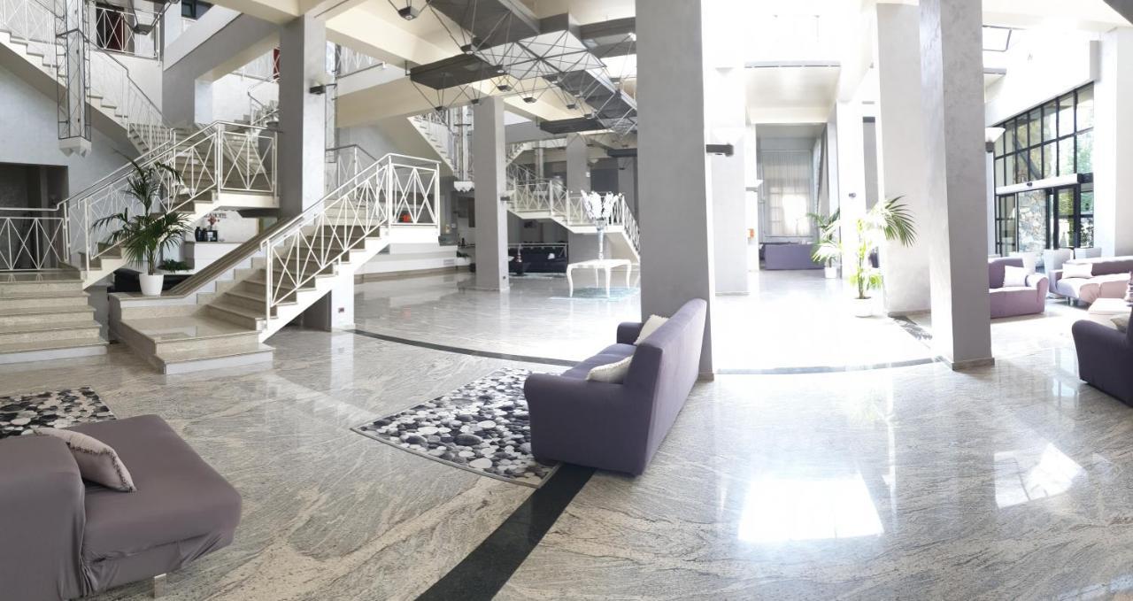 Palahotel Vallenoce Decollatura Екстер'єр фото